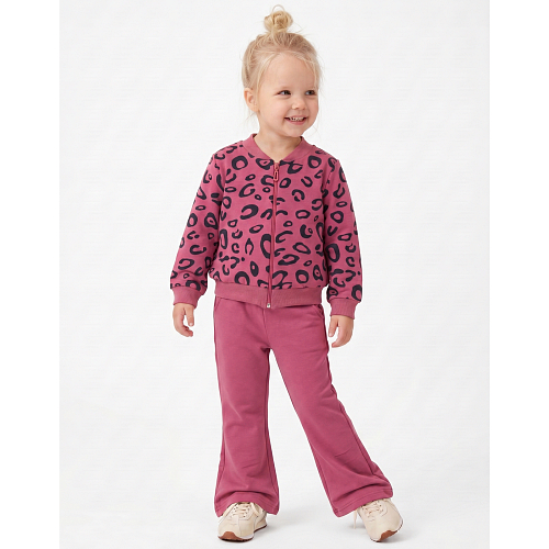 костюмы спортивные 